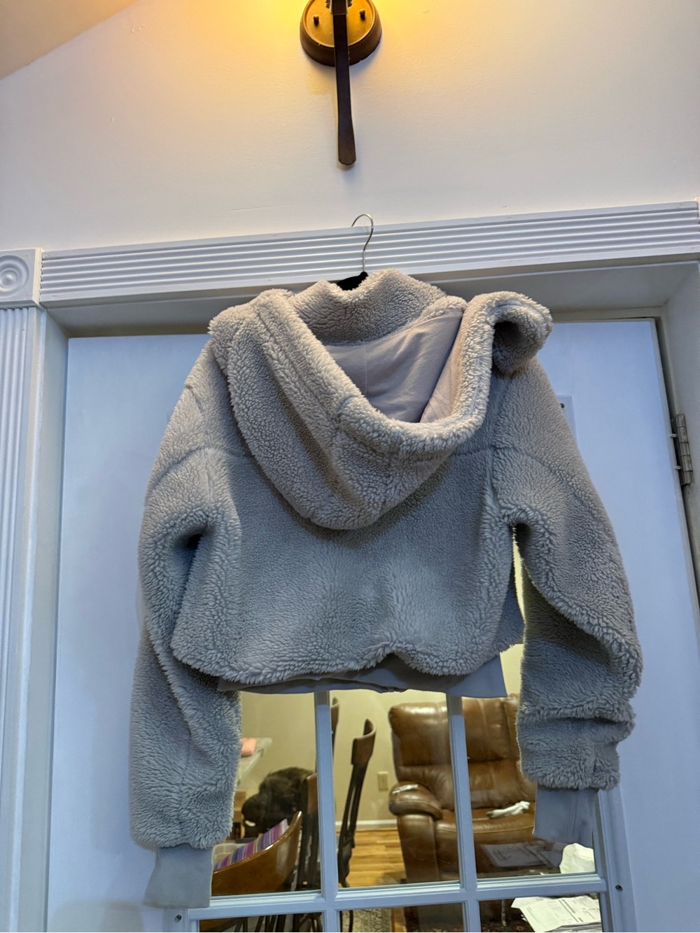 ALO Yoga Dove Foxy Sherpa Jacket - Picture 7 of 7